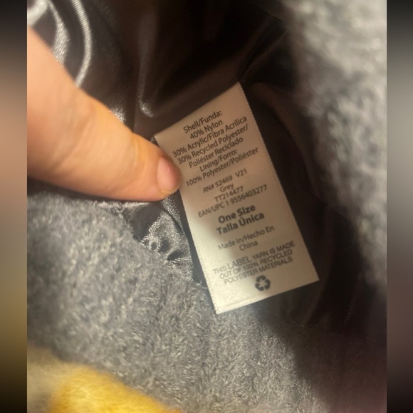 Women’s hat & glove set - Picture 4 of 8